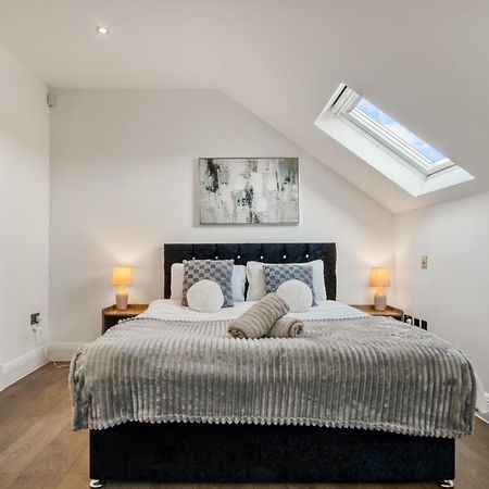 Апартаменты Luxurious Hidden Gem In Wandsworth Лондон Экстерьер фото
